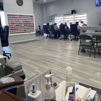 Bellagio Nail - Nail Salons Near Me - Orem, Utah