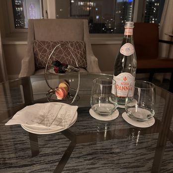 Four Seasons Hotel Chicago - Welcome amenity. - Hotels Near Me - Chicago, Illinois