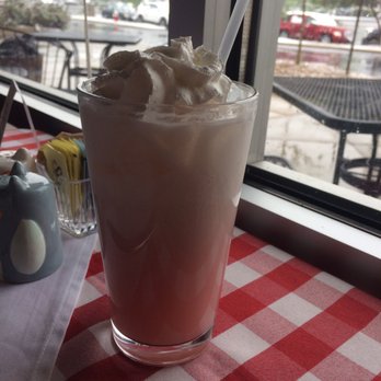 Pinocchio's - Raspberry Italian soda - Italian Near Me - Longmont, Colorado