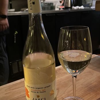 Mama - Very good wine for the price - Italian Near Me - Oakland, California Mama - Very good wine for the price - Italian Near Me - Oakland, California