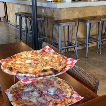 The Parlor - Pizza Near Me - Stratford, Connecticut