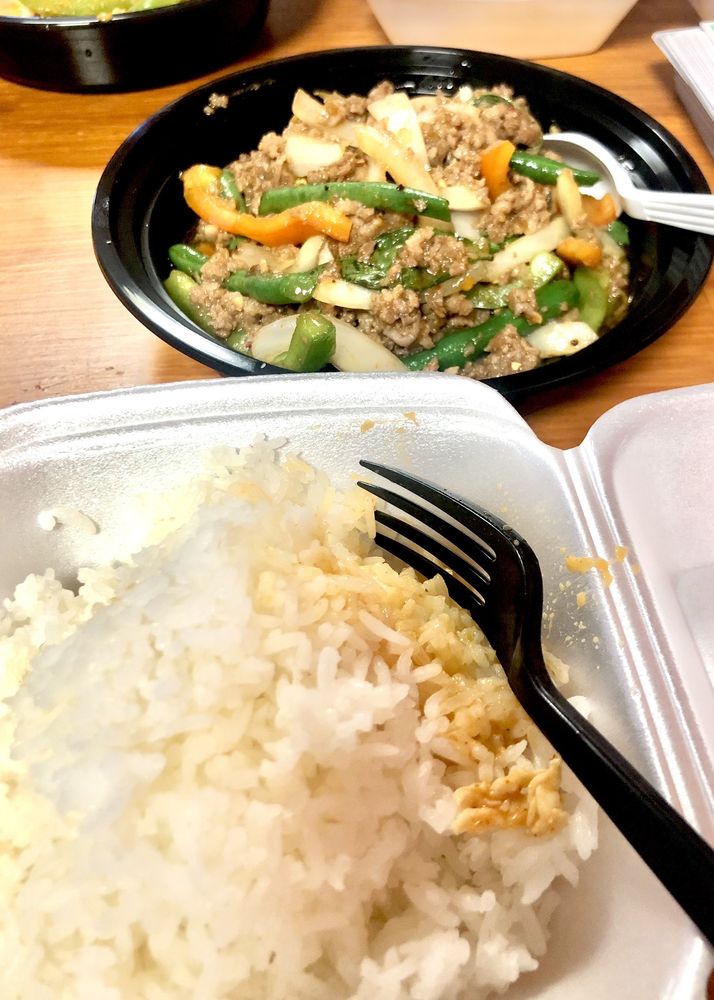 Food from Thai Simple Dish