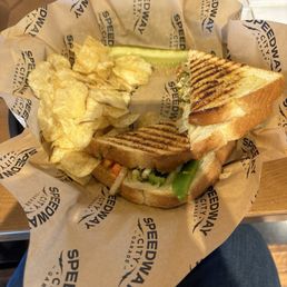 Pesto Chicken Sandwich Pesto Chicken Sandwich