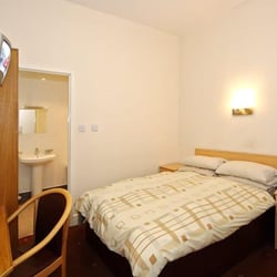McLays Guest House - Double Ensuite Room