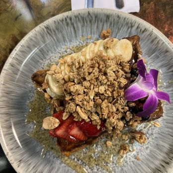 Guieb Cafe - Honey Acai French Toast - New American Near Me - Honolulu, Hawaii