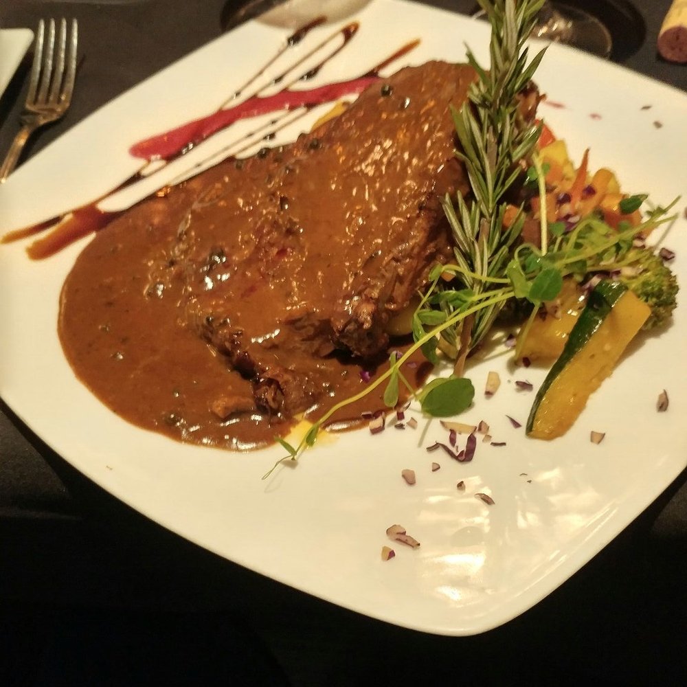 Memories Dining & Bar - Prime rib in peppercorn sauce - French Near Me - Regina, Saskatchewan