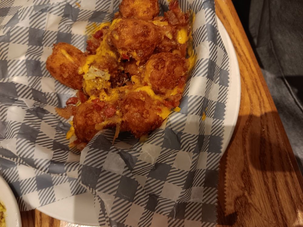 CRACKER BARREL OLD COUNTRY STORE Updated September 2024 55 Photos