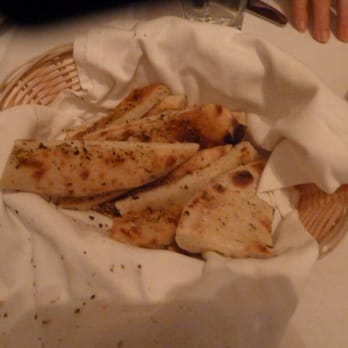 Cafe Santorini - Appetizer bread - Italian Near Me - Pasadena, California