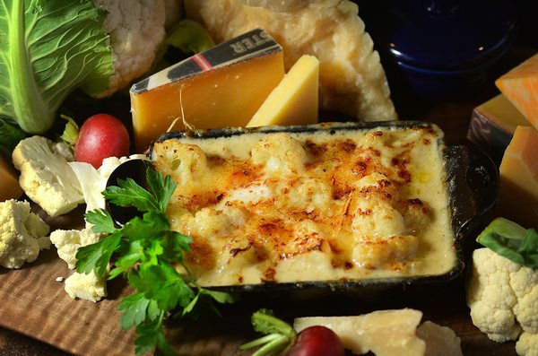 Bennett's Kitchen Bar Market by null