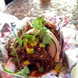 DUK Truck - Oxtail buns.