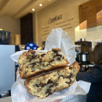 Levain Bakery - Chocolate Chip Walnut - Bakeries Near Me - Chicago, Illinois