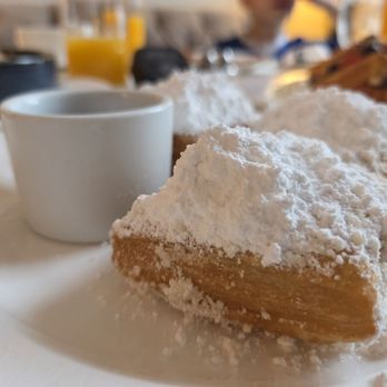 The Roosevelt New Orleans, A Waldorf Astoria Hotel - Roosevelt's Famous Beignets - Hotels Near Me - New Orleans, Louisiana The Roosevelt New Orleans, A Waldorf Astoria Hotel - Roosevelt's Famous Beignets - Hotels Near Me - New Orleans, Louisiana
