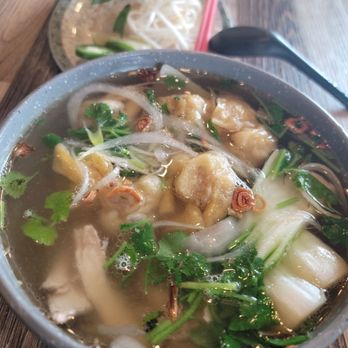 Co Do 2 - Wonton chicken noodle pho - Vietnamese Near Me - Sacramento, California