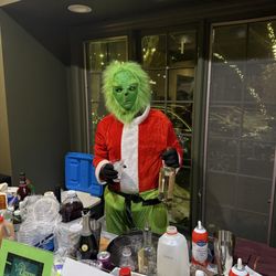 Fred4 Bartending service - Me as the Grinch