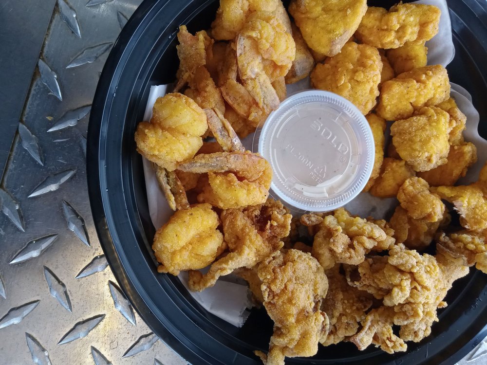 DEVEREUX CRAB SHACK Updated August 2024 27 Photos 78 Powelton Ave