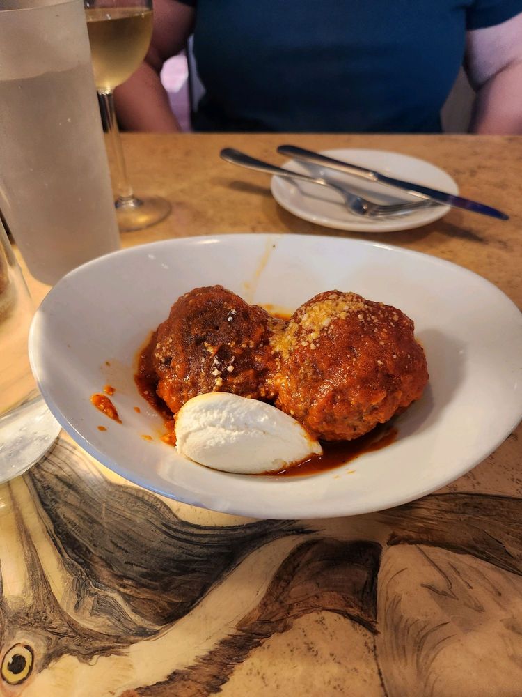 Gigi’s Restaurant Image