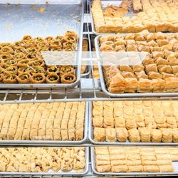 Le Mirage Pastry - Baklava!!!