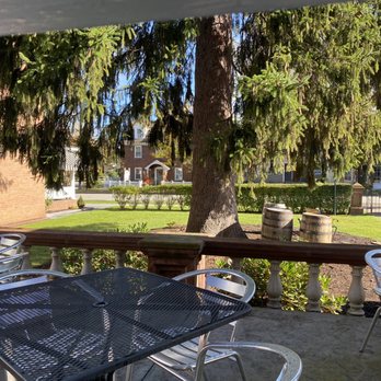 Thistledown at Seger House - Hotels Near Me - Ligonier, Pennsylvania Thistledown at Seger House - Hotels Near Me - Ligonier, Pennsylvania