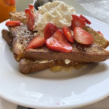 Wild Oak Cafe - Stuffed French toast. - Cafes Near Me - Glendale, California Wild Oak Cafe - Stuffed French toast. - Cafes Near Me - Glendale, California