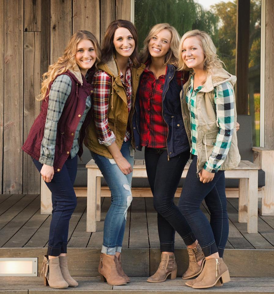 THE B LINE BOUTIQUE Updated September 2024 11 Photos 108 W