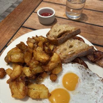 Plow - Two Eggs Breakfast - Breakfast & Brunch Near Me - San Francisco, California Plow - Two Eggs Breakfast - Breakfast & Brunch Near Me - San Francisco, California