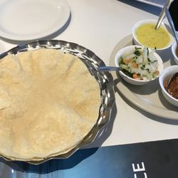 River Spice Tandoori Restaurant And Lounge - Pappadom