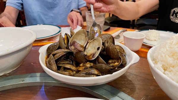 Full Kee Restaurant by null