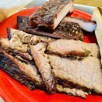 City Barbeque - a plate of meat and bread - Barbeque Near Me - Park Ridge, Illinois