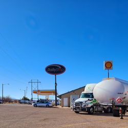 J R's Truck Stop