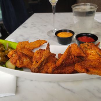 Lucky’s Cocktail Lounge - Wings - Cocktail Bars Near Me - Brooklyn, New York