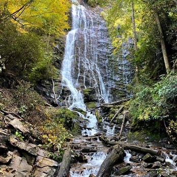 Mingo Falls - Hiking Near Me - Cherokee, North Carolina