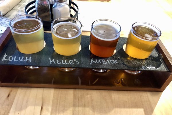 CounterCommon Beerworks & Kitchen by null