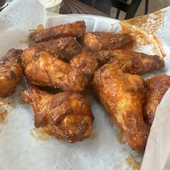 Vocelli Pizza - Buffalo wings - Pizza Near Me - Dalton, Georgia