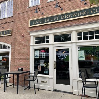 Lake Bluff Brewing Company - Entrance - Breweries Near Me - Lake Bluff, Illinois