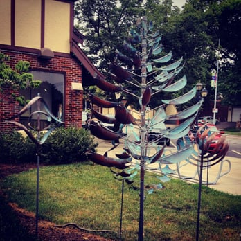 The Roasterie Cafe - Brookside - Sculpture outside - Coffee Roasteries Near Me - Kansas City, Missouri The Roasterie Cafe - Brookside - Sculpture outside - Coffee Roasteries Near Me - Kansas City, Missouri