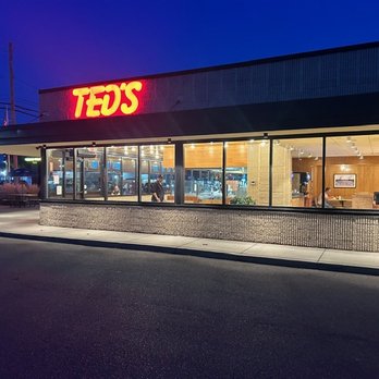 Ted's Hot Dogs - Exterior, plenty of free parking. - Hot Dogs Near Me - Amherst, New York