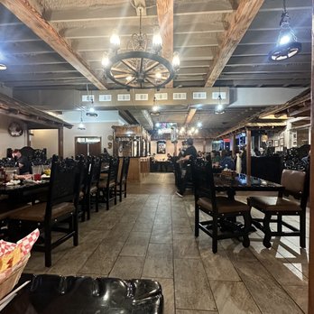 La palma - Seating & decor - Mexican Near Me - Laurel, Mississippi