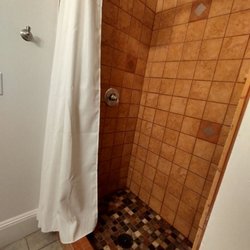 Morrill Mansion B&B - Rm #6 shower
