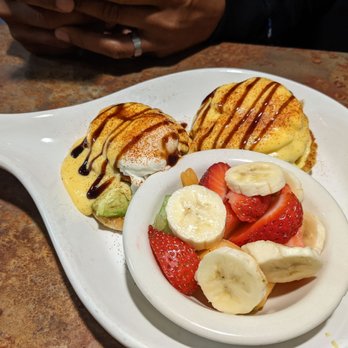 Huckleberry's - Eggs Benedict w/ side of fruit vs potatoes. - Breakfast & Brunch Near Me - Roseville, California