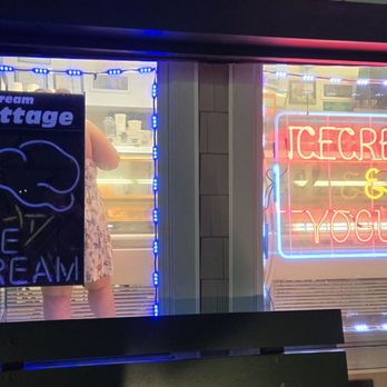 Ice Cream Cottage - Ice Cream Cottage - Ice Cream & Frozen Yogurt Near Me - Mastic, New York