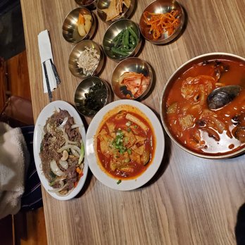 Ahjoomah's Apron - our meals plus sides - Korean Near Me - Chicago, Illinois