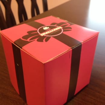 Small Cakes Cupcakery - A to go box.... Forms single cup cake! - Cupcakes Near Me - Woodstock, Georgia Small Cakes Cupcakery - A to go box.... Forms single cup cake! - Cupcakes Near Me - Woodstock, Georgia