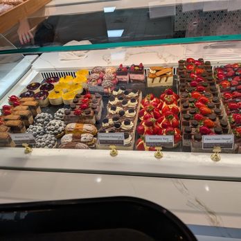 Bakerland Cafe - Dessert case - Cafes Near Me - Sugar Land, Texas