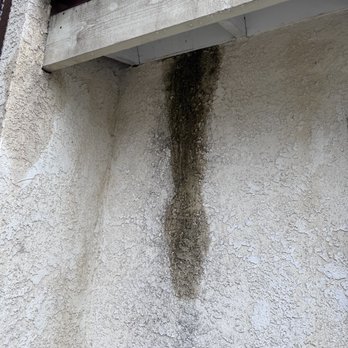 Smart Roofing - Jan. 4, 2023 leaking inside fascia board without gutter, after roofing job. - Roofing Near Me