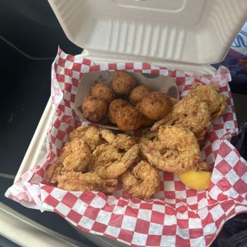 Fork In The Road - American Near Me - Tucker, Georgia