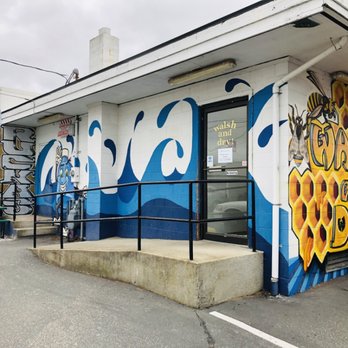Walsh and Dry Laundry - Back Entrance - Laundromat Near Me - Bellingham, Washington