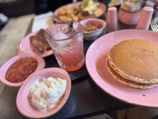 6th & G Breakfast Co by null