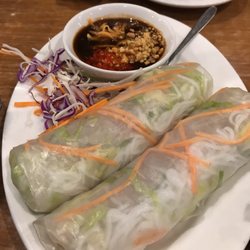 Pho Hub - Rice paper roll pork and prawn