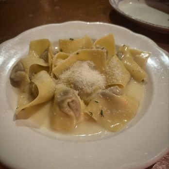 Sotto - Cappellacci - Italian Near Me - Cincinnati, Ohio