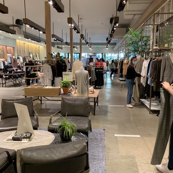 Aritzia - Accessories Near Me - Walnut Creek, California